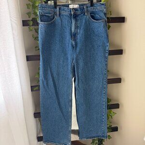 Abercrombie Medium Wash Jeans // 29 or 8R